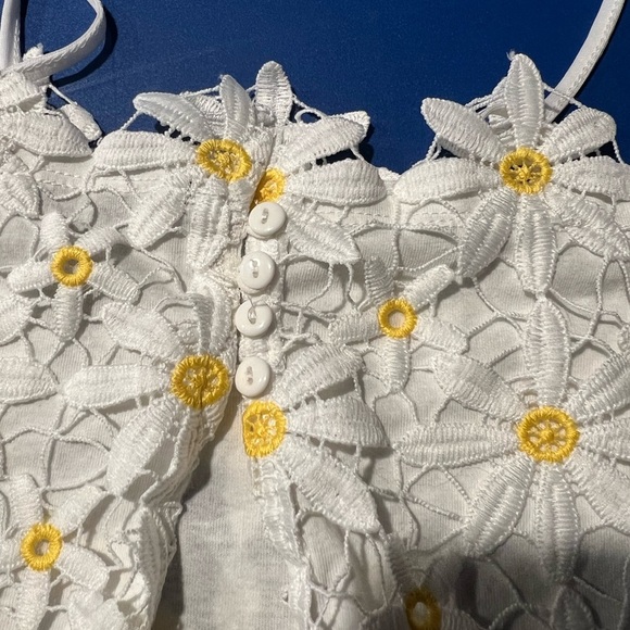 Forever 21 Women's White And Yellow Daisy Crochet Spaghetti Straps Crop Top Boho - Picture 3 of 6